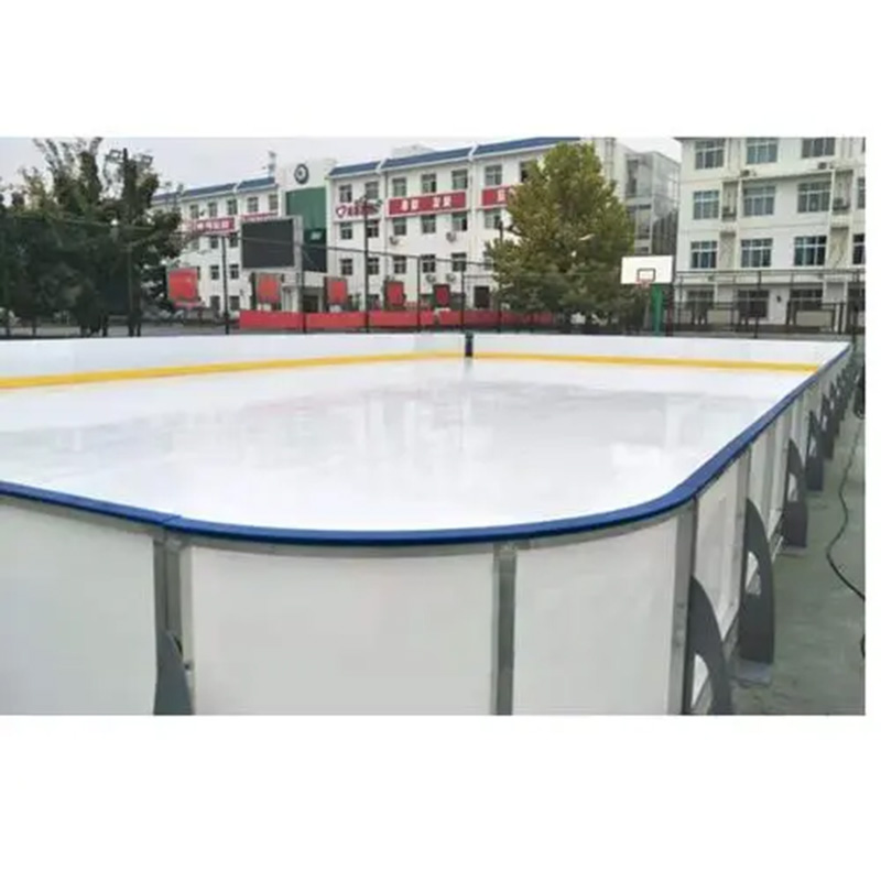 Hielo sintético autolubricante para pistas de Hockey.