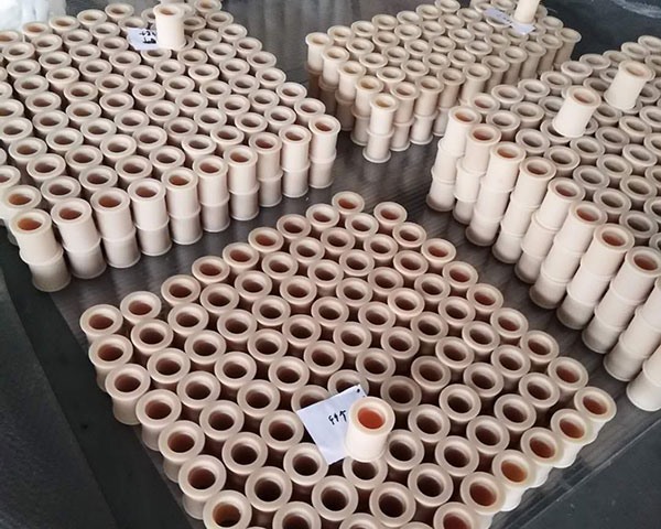 Placa de nailon con alto contenido de aceite Placa de revestimiento compuesto de nailon High Oil Content Nylon Plate Nylon Composite Liner Plate